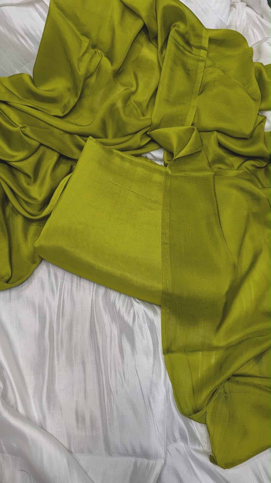 Russian Silk 3 pc suits with Medium Silk Dupatta