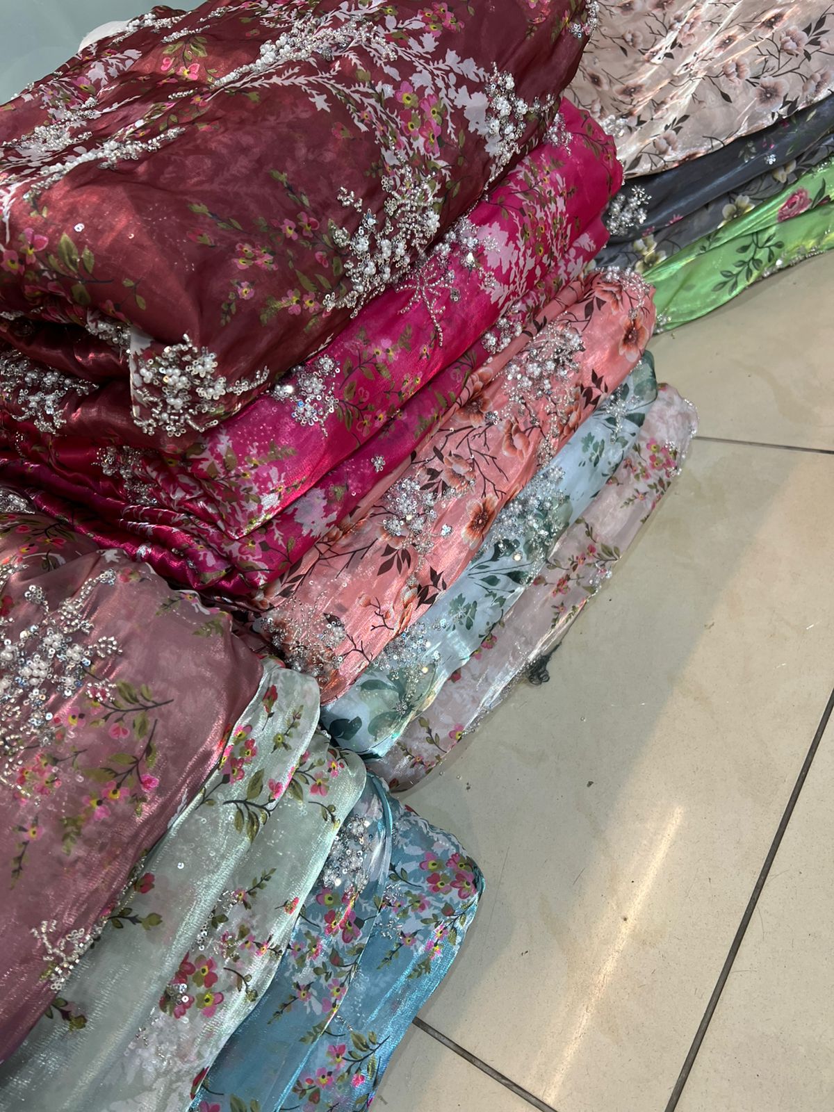 ✨ Lava Silk Cutdana 3pc Suit