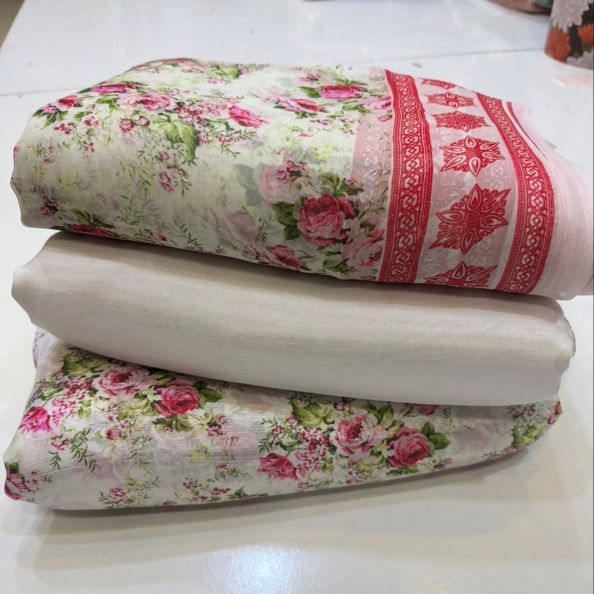 👗 Printed Rowsilk 3pc Suit with Chiffon Dupatta