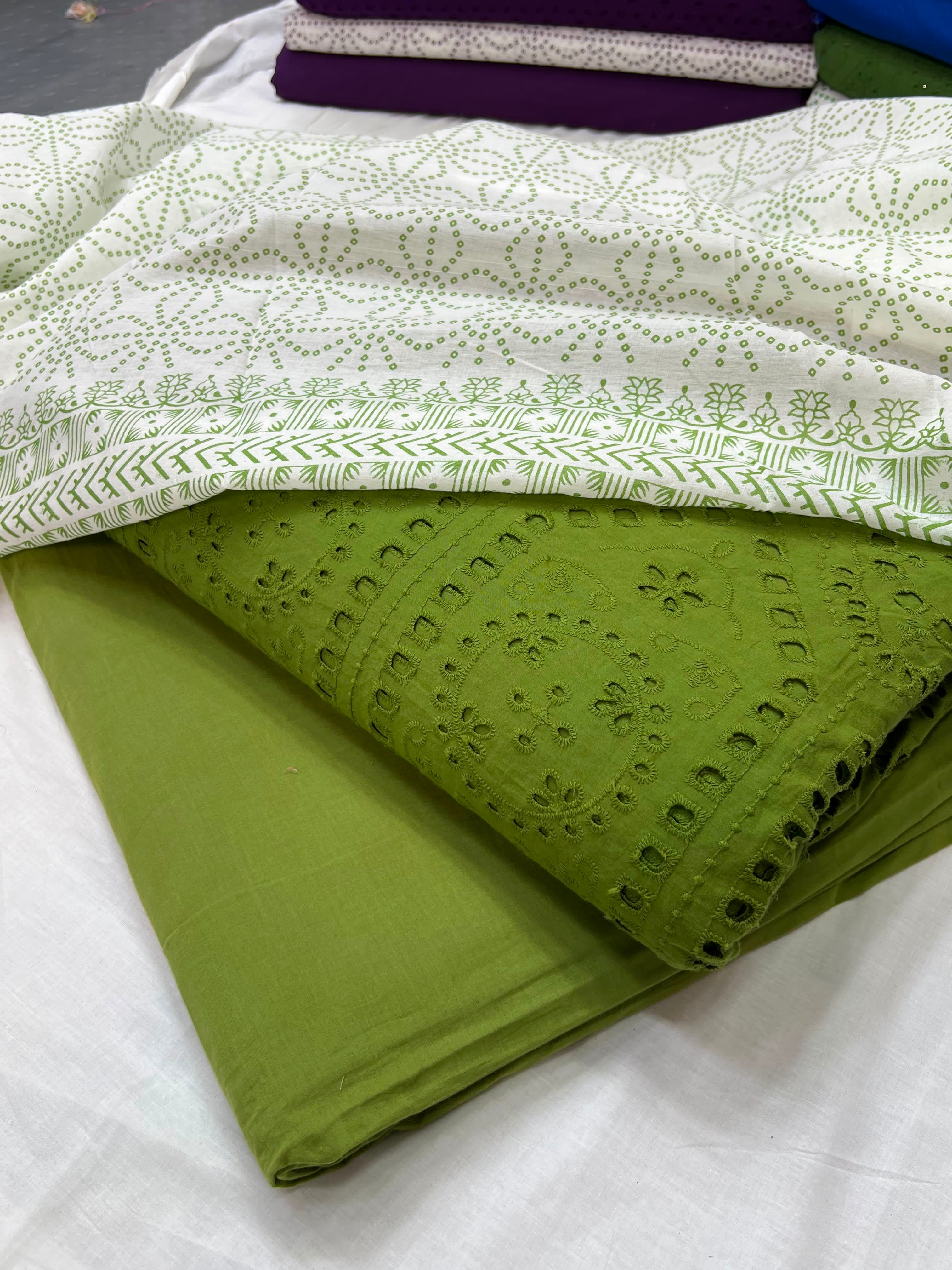 Chikenkari suits lawn 3pc