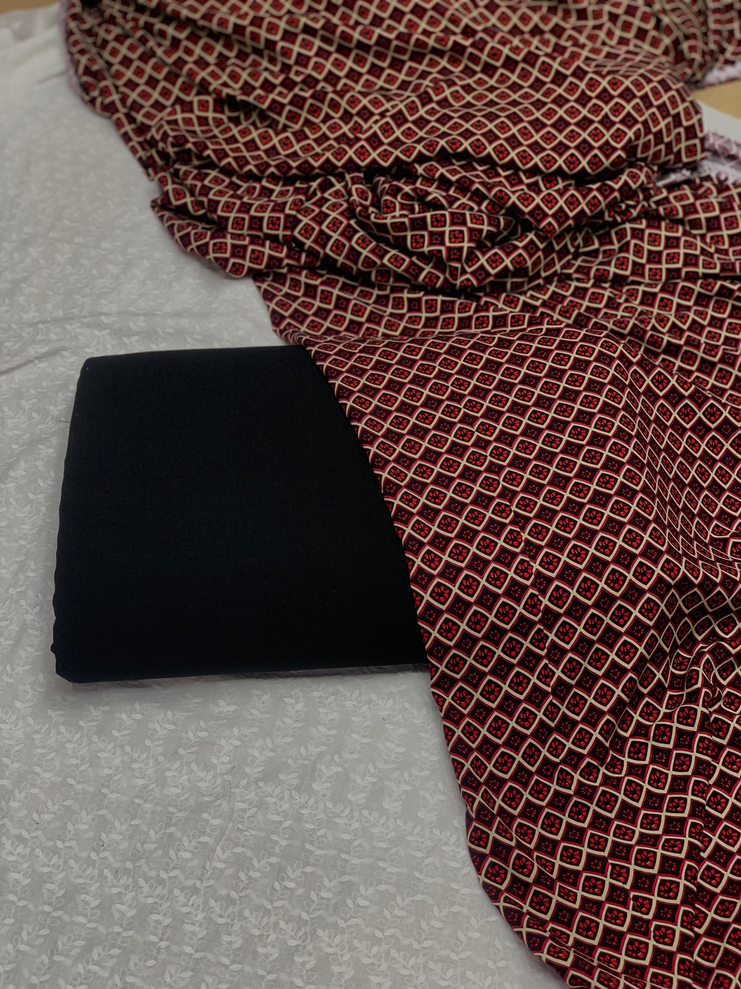 Product Title:
Pure Imported Boski Linen 3-Piece Suit with Malai Linen Printed Dupatta