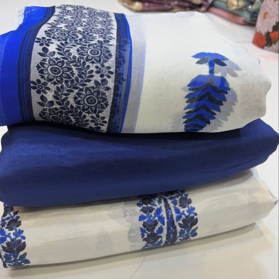 👗 Printed Rowsilk 3pc Suit with Chiffon Dupatta