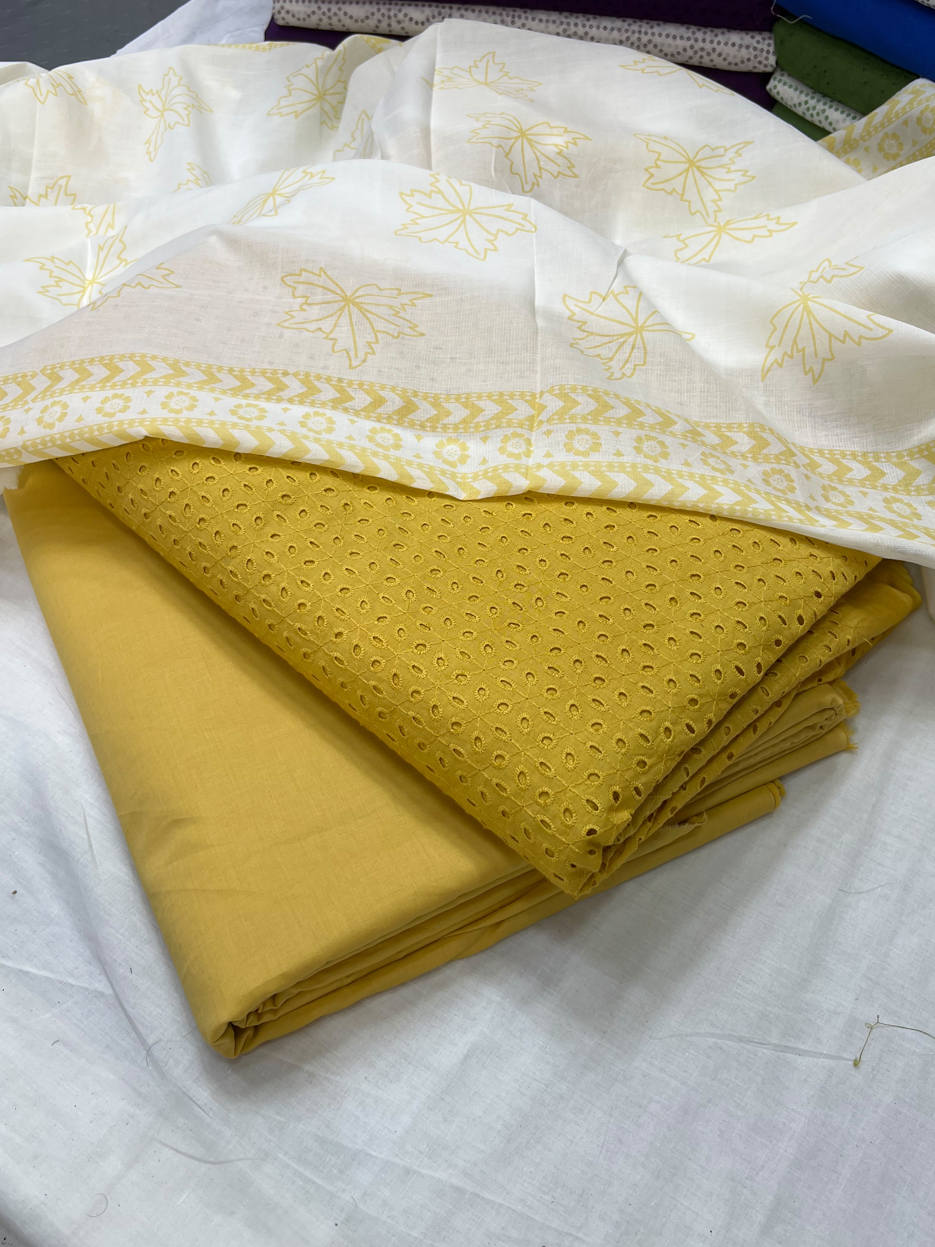 Chikenkari suits lawn 3pc