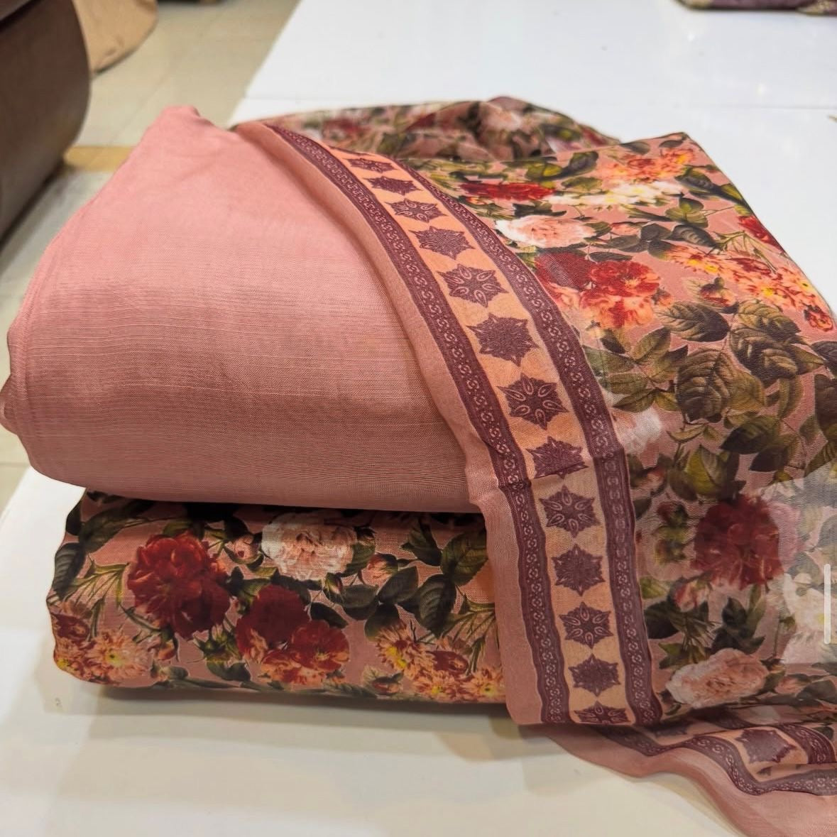 👗 Printed Rowsilk 3pc Suit with Chiffon Dupatta