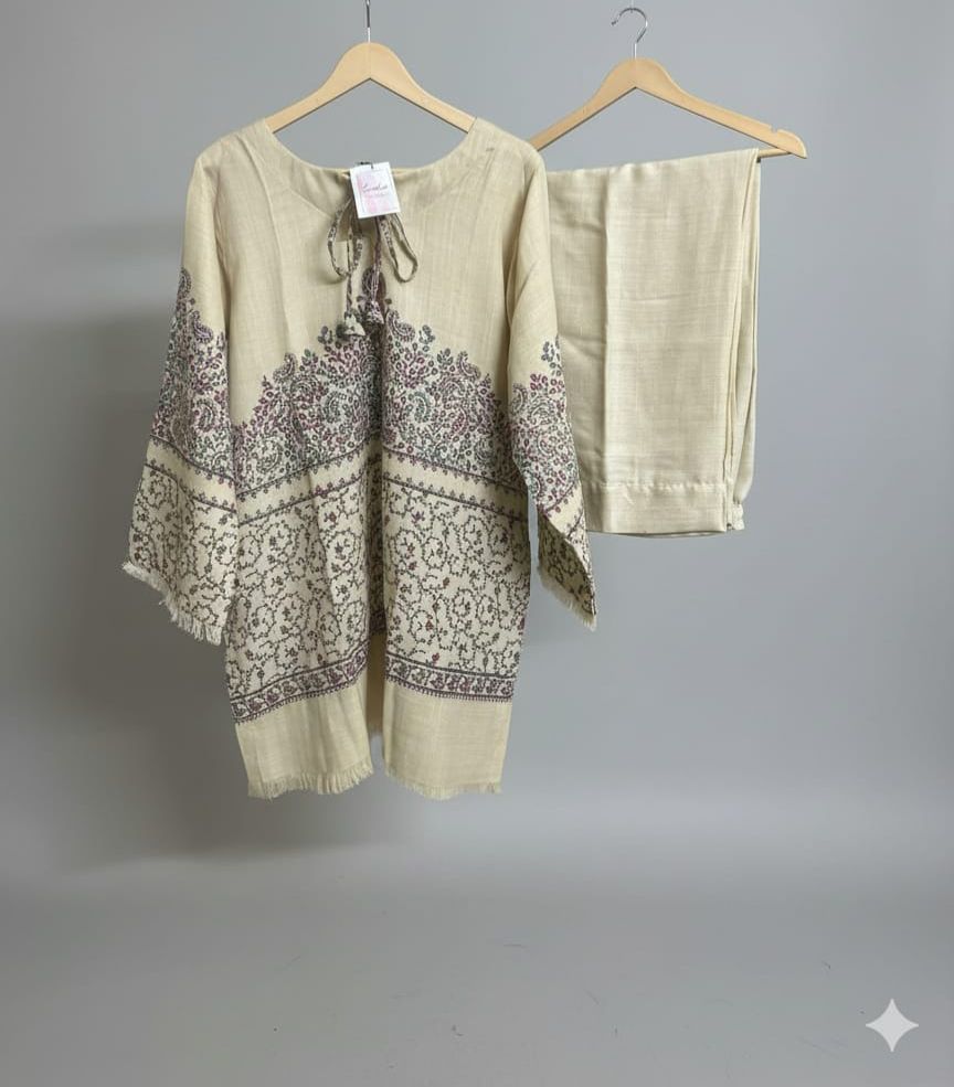 🩶 Pashmina Glory Collection 🩶

✨ Pashmina Cord Sets with Farshi Shalwaar ✨