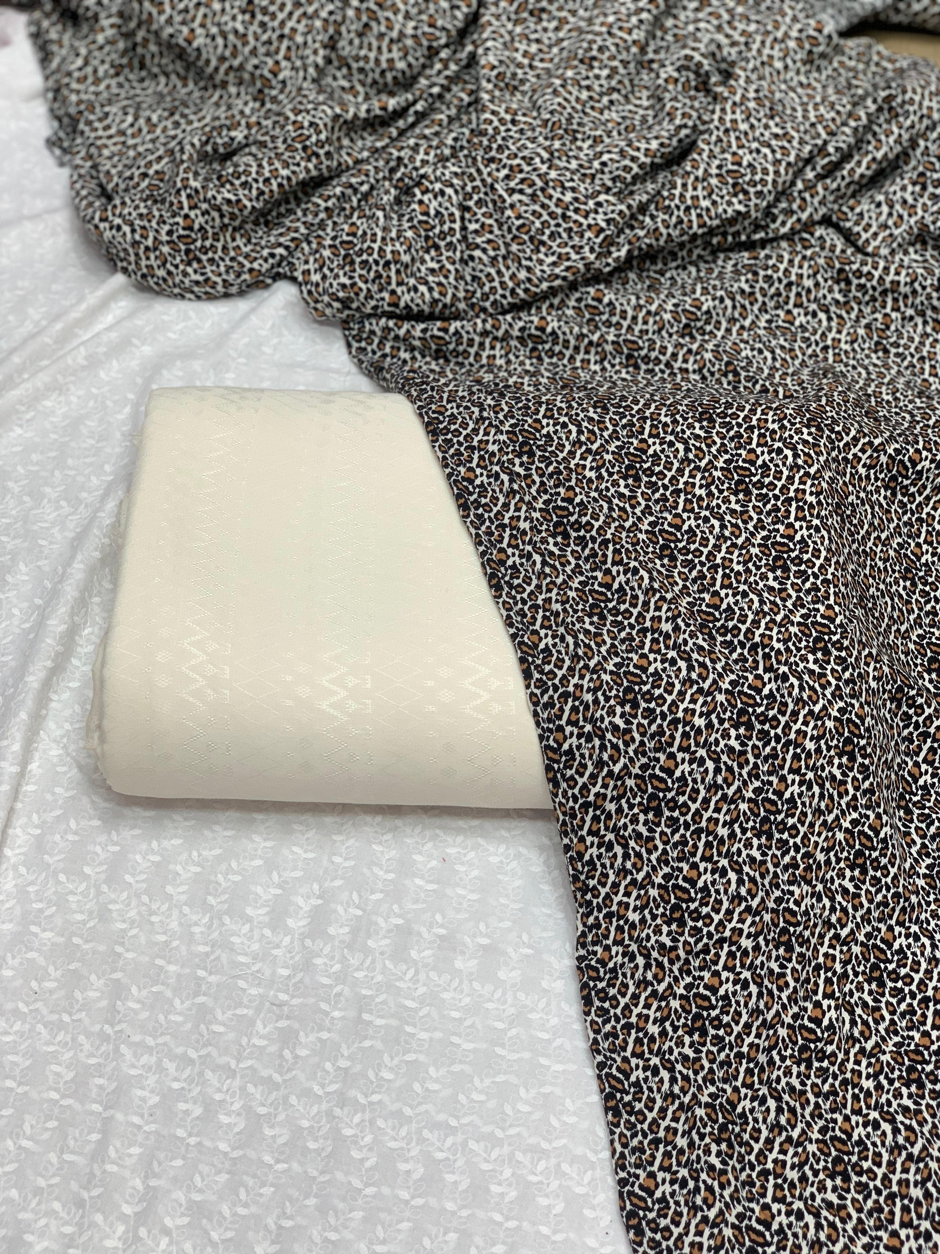 Product Title:
Pure Imported Boski Linen 3-Piece Suit with Malai Linen Printed Dupatta