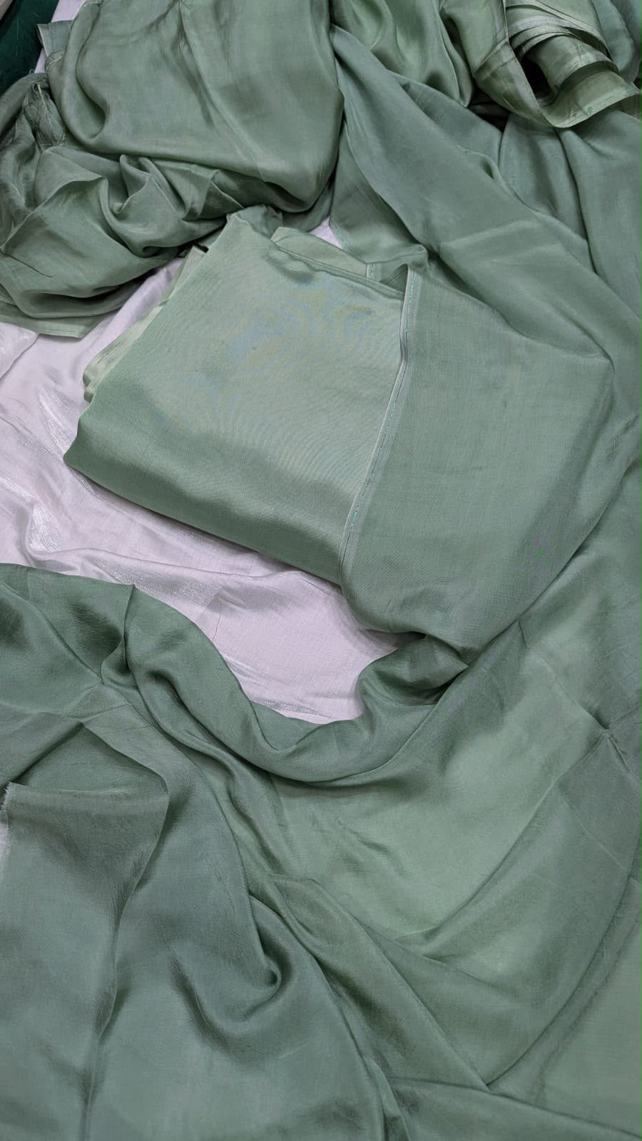 Russian Silk 3 pc suits with Medium Silk Dupatta