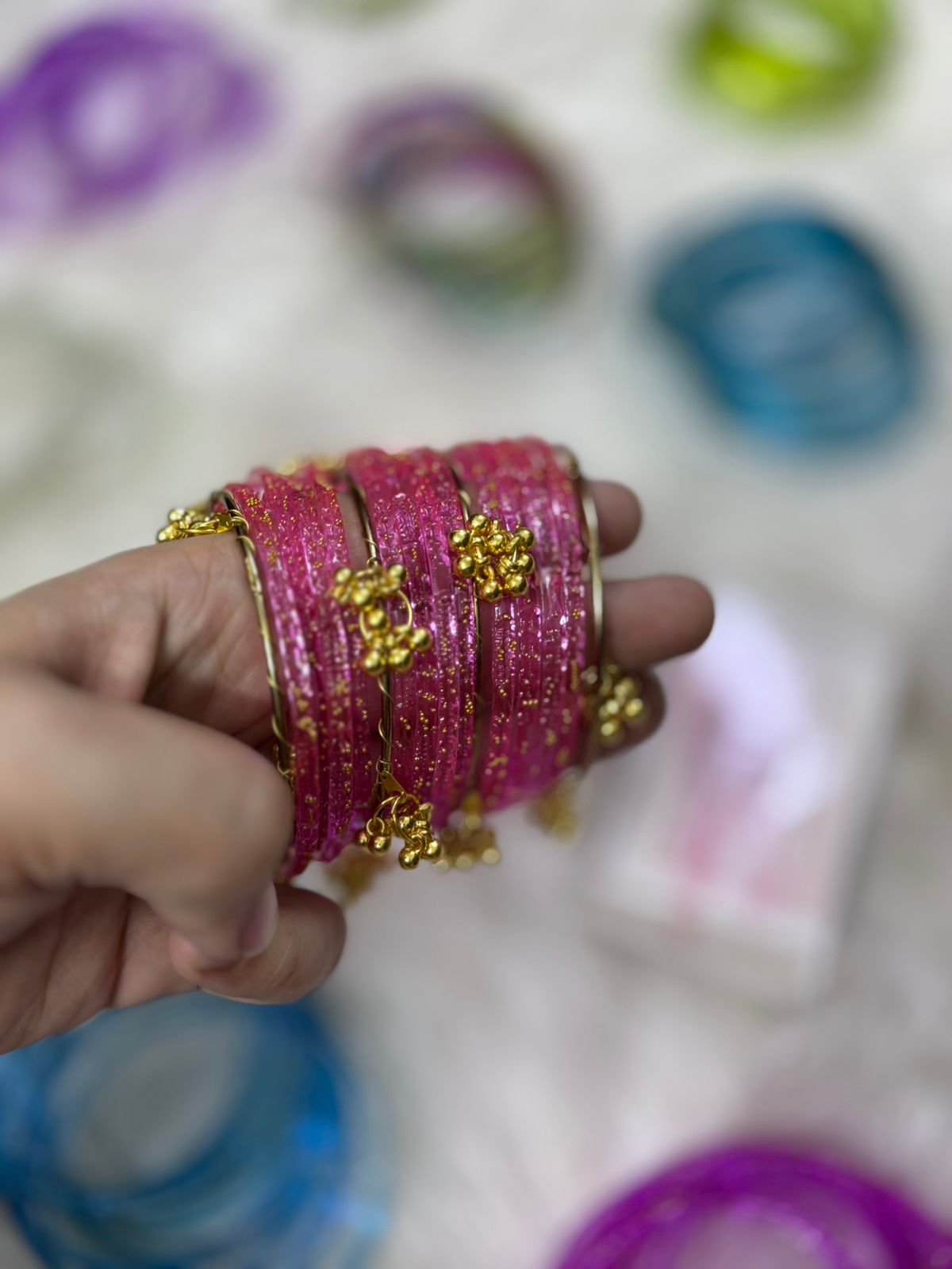 Orignal pakistani raindrop bangles size 2.6
for details see below