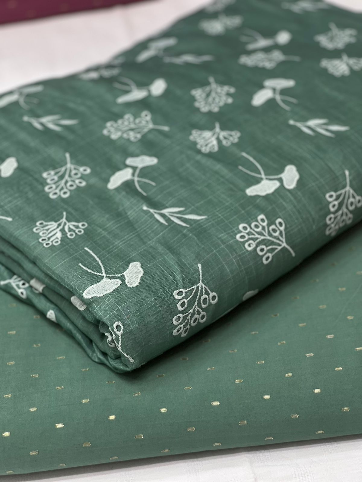 🌸 New Arrival — Pure Irish Lawn Chicken 2pc Suit