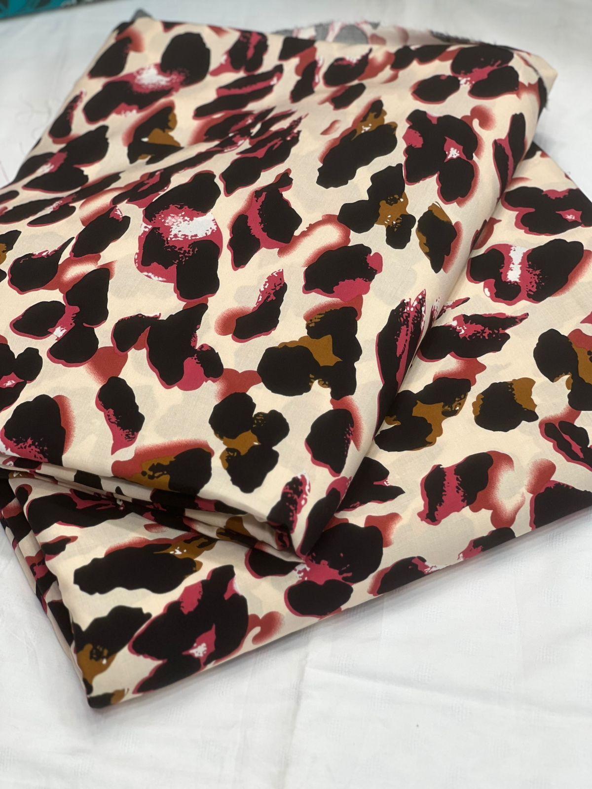 🌼 New Arrival — Original China Stone Boski Lelan Printed 2pc Suit